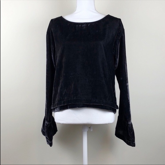 cloth & stone Tops - Cloth & Stone black velvet top